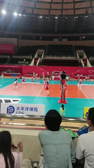 8.30.杭州亚运会“赛时一天”综合演练排球赛。德清赛区
