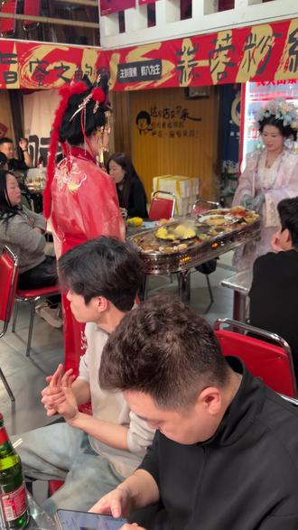 来西安玉祥门故事里,海鲜是大海的情书,聚会是生活的甜,幸福就位#故事里海鲜大餐#海鲜大餐#万物皆可卷春味#西安美食#玉祥门