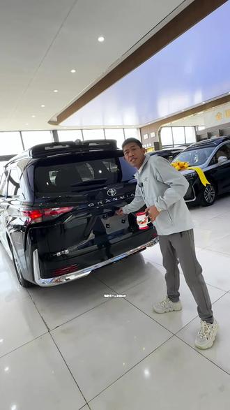 全新的高顶格瑞维亚,整车升级好一共只要30多万就能提了!首付只要3万多!#丰田格瑞维亚 #高顶格瑞维亚 #格瑞维亚改装 #徐州大草原商务车改装 @大草原商务车创始人-王蒙蒙 @大草原商务车-孔锦泽 @徐州大草原商务车改装 @徐州大草原商务车-孔玉龙号 @大草原商务车-赛那专改 @徐州大草原商务车-GL8专改 @徐州大草原商务车