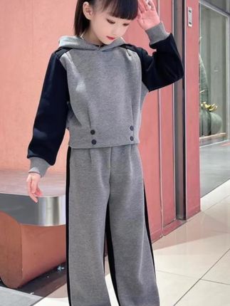 女童套装2025新款秋冬季高能感儿童装大童时尚休闲连帽加绒两