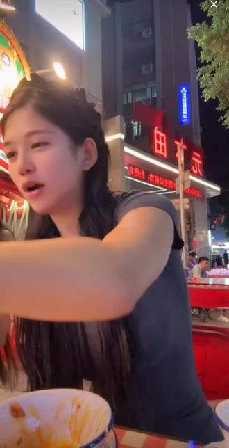 @黑妹一五班,晚上7.30开播