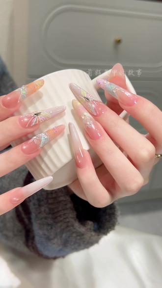 💖形形色色的甜美油画美甲只用hih以后霜糖油画胶就能解锁啦 #多巴胺美甲#显白美甲#春夏美甲#美甲好物分享#美甲推荐