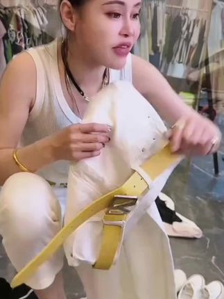 小个子高腰弹力显瘦百搭烟管裤女秋季新款时尚简约直筒八分牛仔裤#牛仔裤 #弹力百搭舒适 #烟管裤 #小个子穿搭 #显瘦裤子
