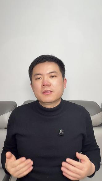 刷爆科技圈的龙虾OpenClaw #OpenClaw #热点 #龙虾 #智能体 #人工智能
家人们!最近刷爆全网的 OpenClaw 根本不是吃的龙虾,而是能让你效率翻倍的 AI 智能体!2026 年最顶的黑科技,把 AI 从 “嘴炮” 变成真干活的打工人!
它有多牛?不用你手把手指挥,说句 “做上月销售 PPT”“剪条爆款视频”,它自己查资料、处理文件、跨软件操作,全程自动化!打工人靠它自动写周报、整理邮件,每天多 2 小时摸鱼;创作者用它 7×24 小时剪视频、发平台,睡觉都能涨粉!
关键是小白也能玩!阿里云、腾讯云一键部署,不用懂代码,本地存储还不泄露隐私。现在深圳政府直接补 200 万扶持,跨境电商用它效率狂升 70%,这波风口必须冲!2026 年拼的不是熬夜,是 AI 工具