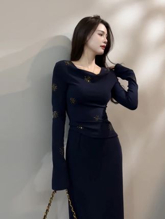 【大婷婷】秋季新款荡领设计感长袖时尚轻奢法式修身半裙套装DT1558