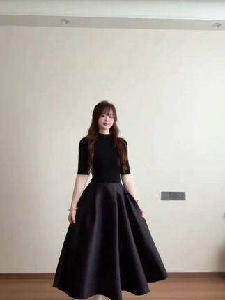 #半高领毛衣 #半身裙 #半身裙搭配 #高级感穿搭