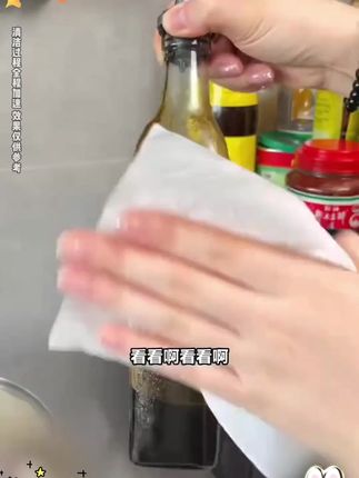 容易忽略的#卫生问题,用这个#冰箱清洁剂轻松溶解污渍和细菌,只有冰箱定期清洗,食物才干净又卫生#冰箱