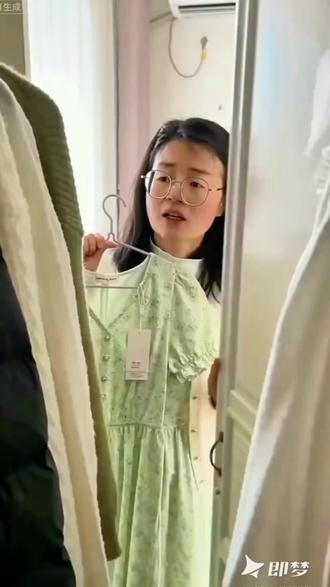 玩一次就会上瘾的AI分身制作视频原来这么简单,快操作起来吧。#AI分身戏精大赛 #即梦AI #即梦ai生成视频 #上热门