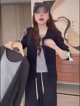 大码女装条纹拼接假两件上衣2025早秋新款胖mm显瘦内搭长袖针织衫#早秋不费力显贵穿搭 #显瘦穿搭 #休闲减龄穿搭