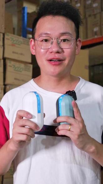 马桶清洁剂,可以放到马桶水池里,冲一次水就可以带出来一些清洁剂!这样马桶就不会发黄有异味了!#洁厕灵 #清洁剂