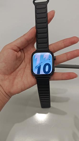 荣耀手表X5i手表介绍,功能教程,一定要连接手机蓝牙才能接听和拨打电话,任何品牌手机都可连接,249国补完211,有黑色和白色两个颜色#教程 #分享 #荣耀 #手表