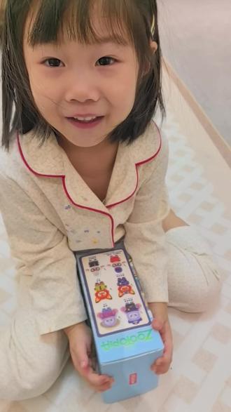 #盲盒 朱迪🐰来啦,上次拆邪恶小羊🐏没录上,这次总算录上啦,小朋友很开心😁