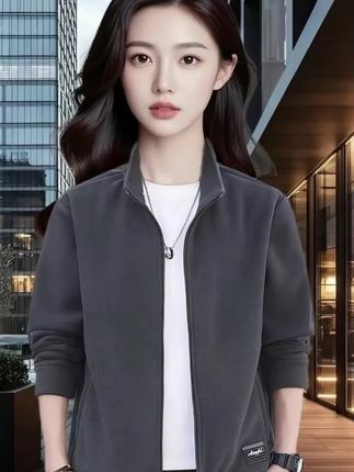 #谁穿谁好看 #百搭上衣 #高级感穿搭 #男生秋日有效穿搭 #男装外套