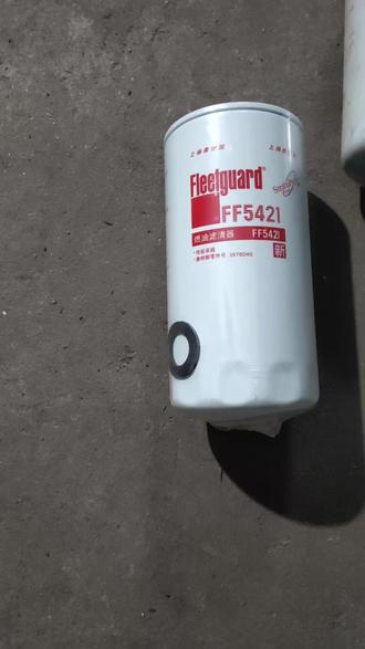 灰太狼来了…
杭叉新能源叉车,更换锂电池
原厂@