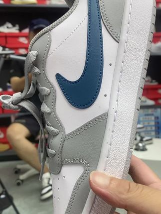 耐克经典四色拼接板鞋,249的价格你不动心吗?,尺码不全了快来薅羊毛吧#耐克#断码福利 #经典百搭 #开学倒计时 #谁穿谁好看