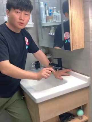 居美虹塑钢泥防水防霉厨卫防水胶卫生间补填缝隙胶堵漏陶瓷补漏胶#补漏胶 #陶瓷补漏胶 #补漏胶分享 #补漏胶推荐 #防水补漏胶