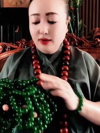 #给🔥女儿🔥求个🔥上上签。🔥#九月好运 🔥#大家中午好🔥🔥🇻🇳🇻🇳