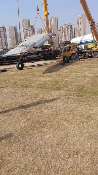 丰县也有大飞机了。(安装中)。