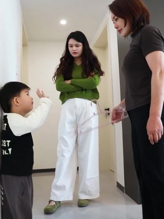 都别拉我,今天我非揍孙子一顿…#奶奶带娃#家庭趣事 #有一种幸福叫奶奶看着你长大