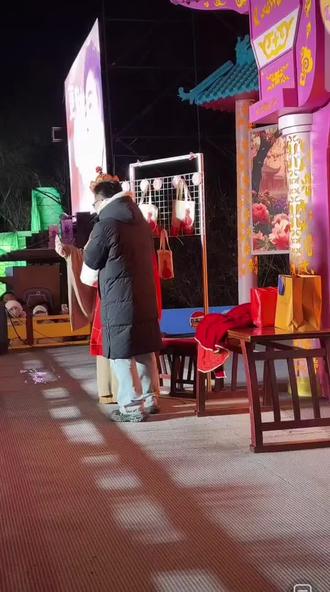 女儿国互动12月10日#围观 #闫东唐僧#长春动植物公园西游记