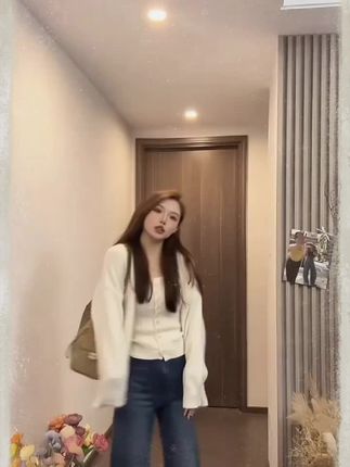 秋季韩系慵懒风麻花针织两件套装背心+v领宽松简约纯色开衫外套女#慵懒风穿搭 #针织衫 #韩系穿搭 #女装穿搭 #针织两件套