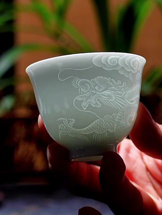 精雕细琢祥龙青云杯——高端主人杯 #茶器之美 #高端茶器 #纯手工雕刻 #主人杯#景德镇茶具