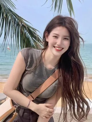 #气质美女旗袍 #清冷感中式穿搭 #中式风格改良旗袍 #画报夫人旗袍