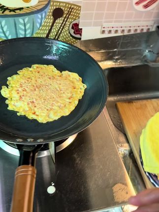 平底煎锅使用第二波,真的太丝滑#不粘锅 #铁锅