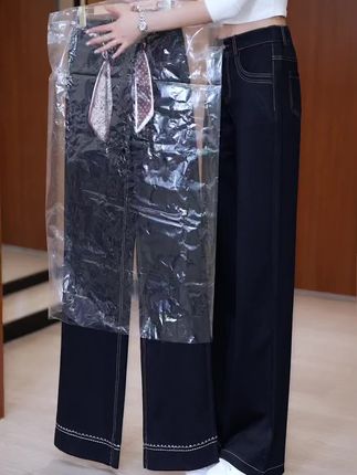 时光的意义,从不是留住过往,而是让过往滋养未来,那些摔过的跤,成了避开陷阱的经验。