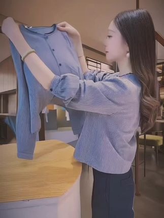 #2025年秋季都流行穿什么#早秋不费力显贵穿搭 #秋日韩系穿搭走起#谁还没尝试琥珀流光风穿搭 #早秋穿搭公式来了收起 留下你的友善评论吧