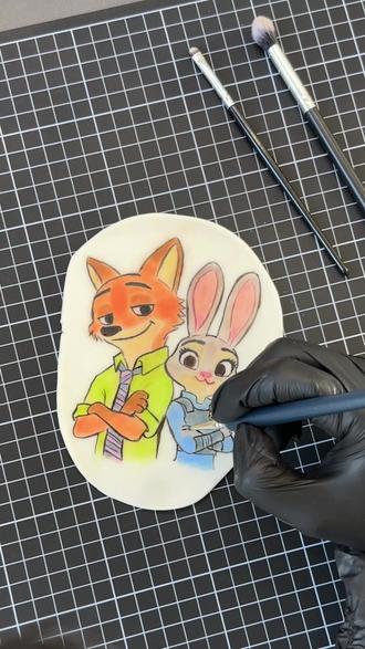 非常适合新手操作的翻糖手绘教程#蛋糕教程#手绘蛋糕#翻糖手绘#蛋糕制作#疯狂动物城