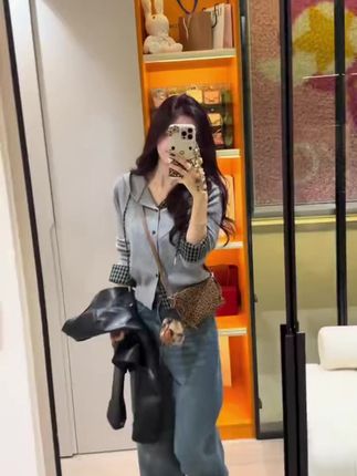 2025秋冬女款针织外套,拼接连帽设计显瘦又百搭! #秋冬新款外套 #连帽设计外套 #拼接连帽设计 #针织女外套 #2025新款