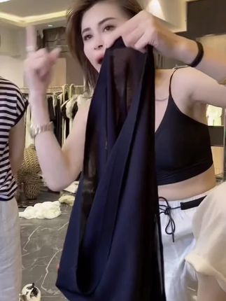#时尚女装#女装穿搭 #针织衫#面料柔软舒适 #谁穿都好看