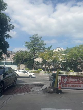 V领长袖