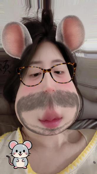 #抽脂 #吸脂 一个月实现不了穿衣自由,好多地方还是麻木的不小心碰一下是疼的。想做的姐妹过完夏天再考虑吧#重要事情说三遍