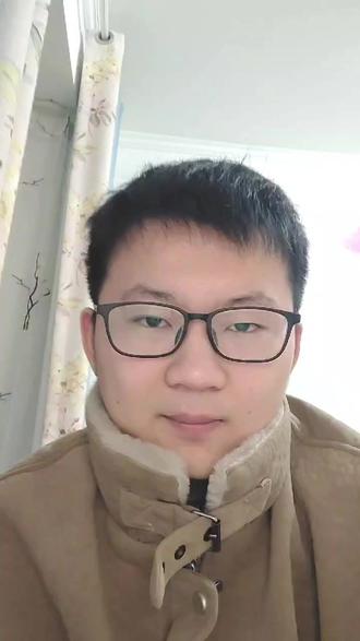 一个视频看懂春晚算数魔术!那个“随机戳屏”全是障眼法! 原来2162227这个数字早就定好了!
邓男子这波“时间魔法”骗过了尼格买提,也骗过了全网。
核心关键就在手机上。前两个数是真随机,第三个数是“被随机”,答案锁死在演出时间上。#春晚魔术 #魔术揭秘