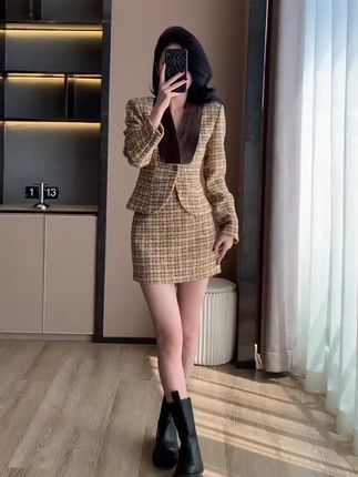 法式小香风格纹外套半裙职业套装2025春秋新款时尚洋气两件套女装#穿搭分享 #温柔风穿搭 #裙装穿搭 #时尚气质穿搭 #御姐风穿搭