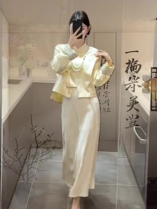 #高级感穿搭 #温柔风穿搭 #中式美学服饰 #国风古韵 #新中式穿搭