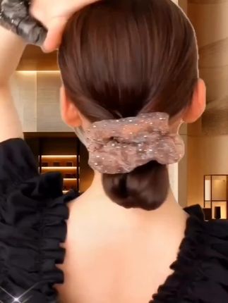 #上热门 #头饰发饰 #发圈头绳#夏日清凉发型#低丸子头的简单扎法