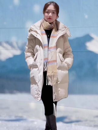 【2025爆款预警!】雅鹿正品中长款羽绒服 通勤党闭眼入!宽松版型藏肉显瘦,90%白鸭绒锁温力MAX,寒流来袭也能时髦过冬!职场/约会一衣搞定,戳链接→#来抖音商城双11领超级补贴 #雅鹿羽绒服 #美出高级感 #高级感穿搭 #保暖又好看