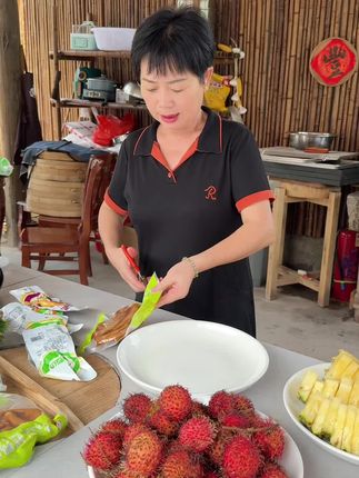 #美食 龙岩正宗泡鸭爪 香香脆脆爽爽。 吃了根本停不下来