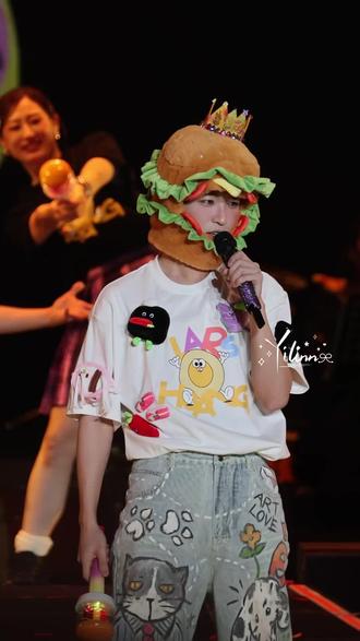 我们的快乐局通关了🥹
#舞台 #黄子弘凡 #除了快乐禁止入内 #除了快乐禁止入内收官