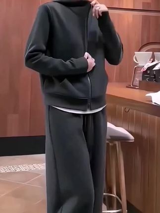 #新款穿搭 #气质穿搭 #时尚穿搭 #运动穿搭 #谁穿谁好看系列
