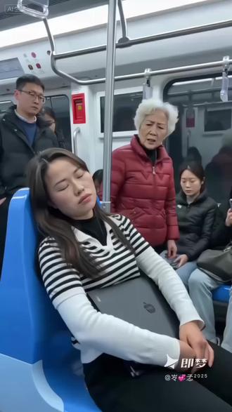 你们要的地铁让坐冲突的ai特效免费制作入口来了 #即梦AI #AI分身戏精大赛 #我的AI分身杀疯了 玫瑰绽放变装ai特效怎么制作 即梦ai分身怎么做 即梦ai怎么生成视频的 即梦ai使用攻略 即梦ai一键做同款 即梦ai 即梦ai为什么生成不出来 即梦ai为什么生成不出来 即梦ai怎么生成视频的 即梦ai特效入口在哪 ai小程序入口 即梦ai是什么 即梦ai使用攻略 即梦出镜 即梦怎么用 即梦出镜教程 即梦教程 即梦seedance2.0 即梦ai生成视频 即梦ai视频制作教程 即梦ai教程 即梦ai短片 即梦ai使用攻略 即梦Seedance2.0教程 即梦ai生成视频教程 即梦ai新影像 即梦ai短片挑战赛 即梦ai生成视频 即梦ai迷你剧场 即梦ai生成#即梦Seedance2