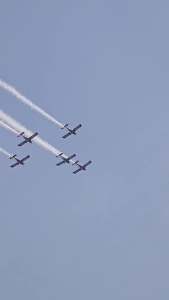 镇江VS永州,飞机✈️通场,亚华航空。