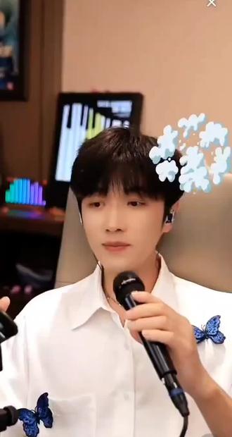 #主播 @郭易辰 #最帅 #爱豆你好我一直都在 !陪着你一起!