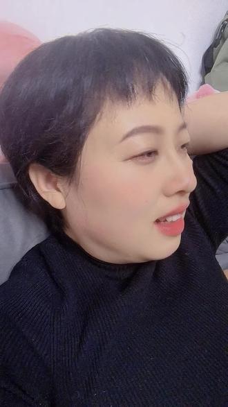 外在的优秀(如收入、身高、学历)往往是入门的门槛,但决定一段关系能否走得长远、能否在婚姻中感到幸福的,一定是你的真诚!#婚姻情感