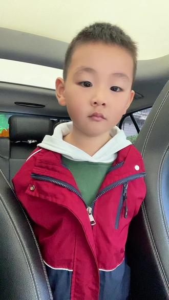 你知道亿后面还有多少个数量单位吗? 小朋友为你解说。