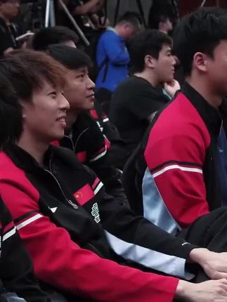 温瑞博:回去我再给你唱两首rap