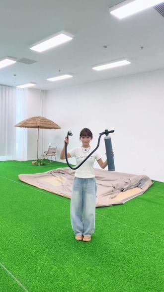 充气帐篷快速搭建!#帐篷 #充气泵帐篷搭建